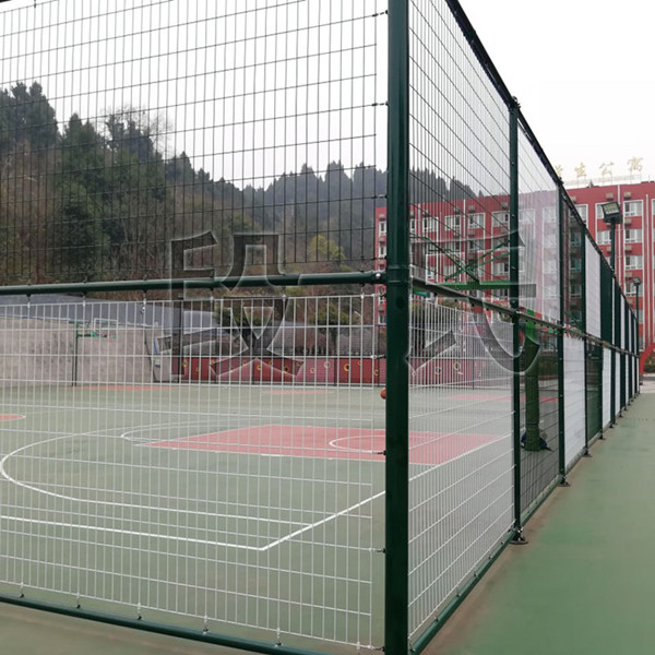 新型懸掛式球場圍網